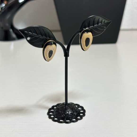 Dangle Earrings - Picture 1 of 4